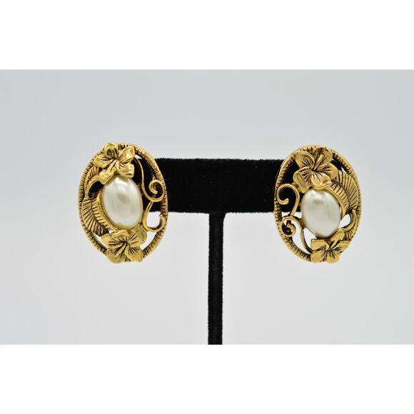 Vintage Earrings Oval Faux Pearl Floral Framed Gold Tone Statement 1980s 9I - Picture 1 of 6